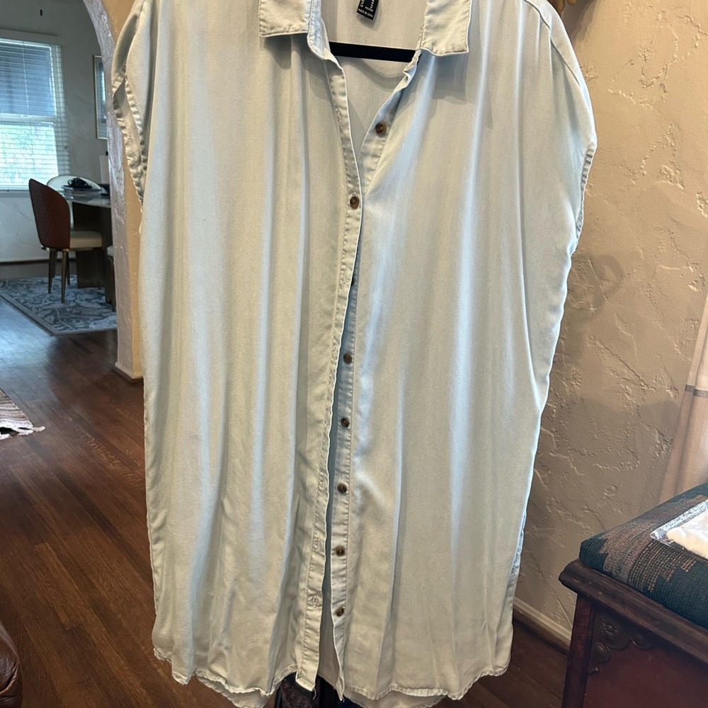 Men's Light Blue Shirt